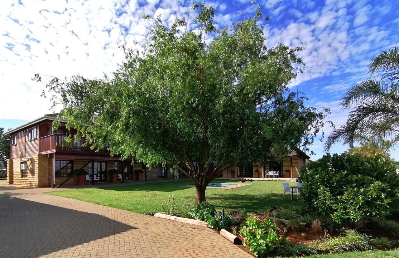 Safe Haven Guesthouse Bloemfontein Extérieur photo