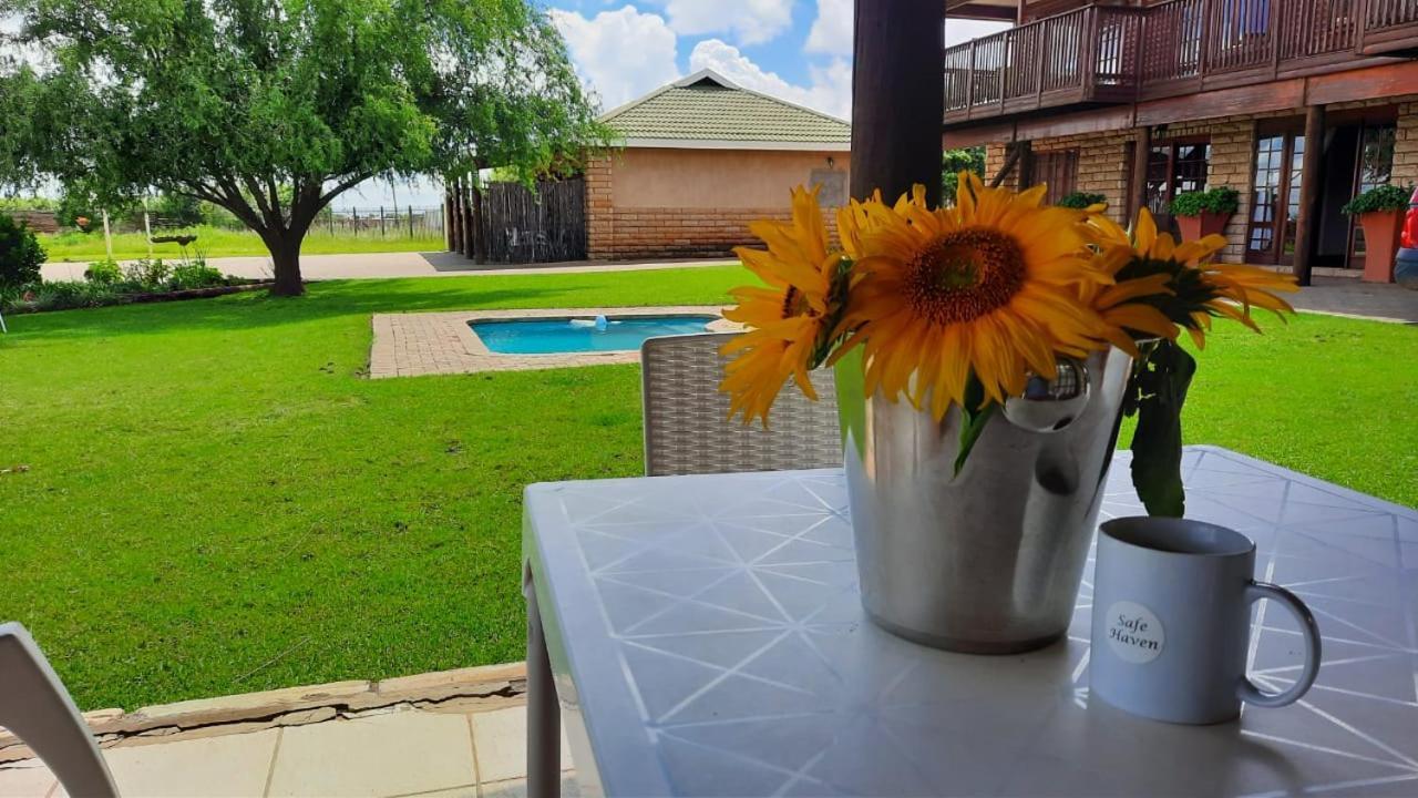 Safe Haven Guesthouse Bloemfontein Extérieur photo