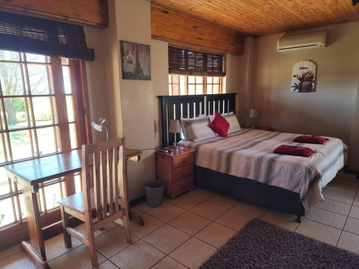 Safe Haven Guesthouse Bloemfontein Extérieur photo