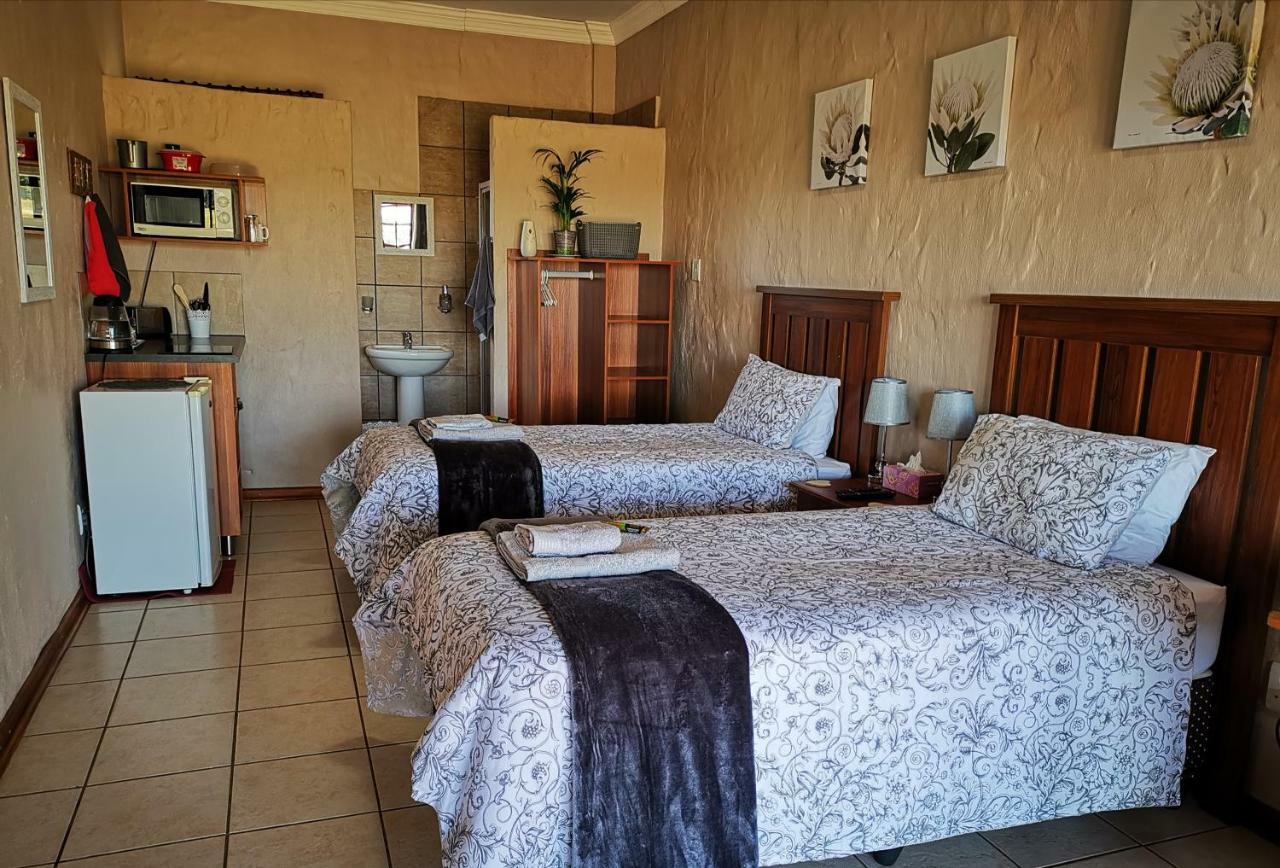 Safe Haven Guesthouse Bloemfontein Extérieur photo